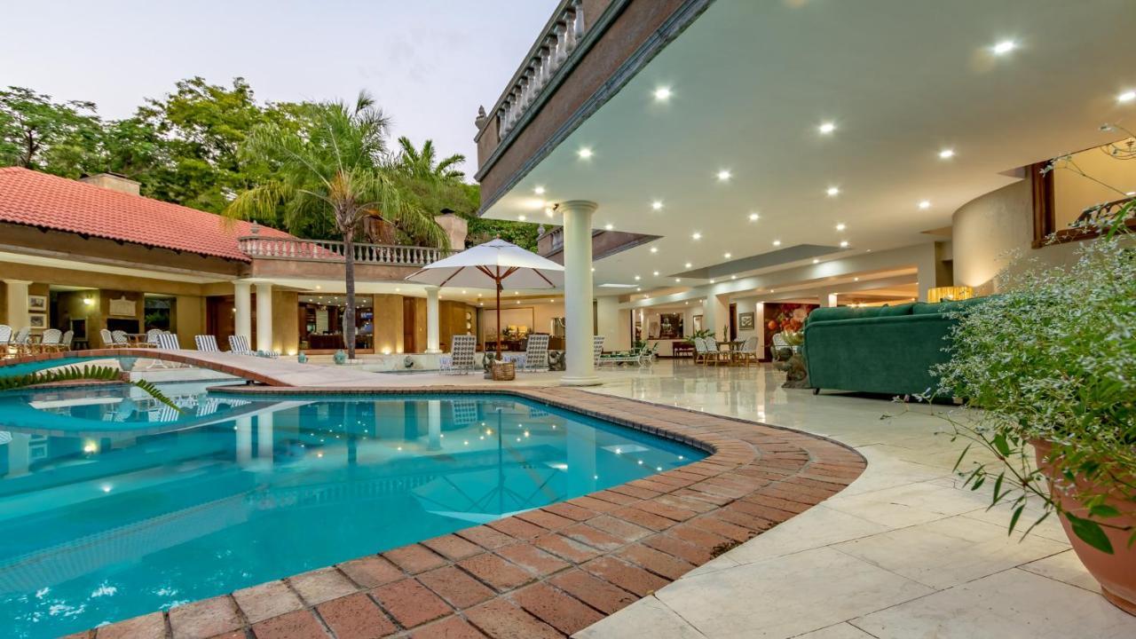 Bed and Breakfast Christies At 32 On Russell Mbombela Esterno foto