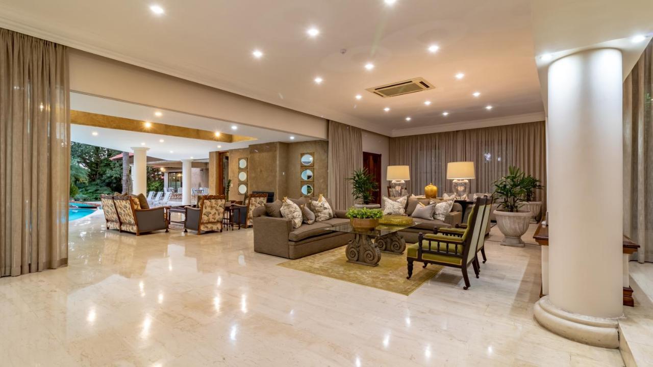 Bed and Breakfast Christies At 32 On Russell Mbombela Esterno foto