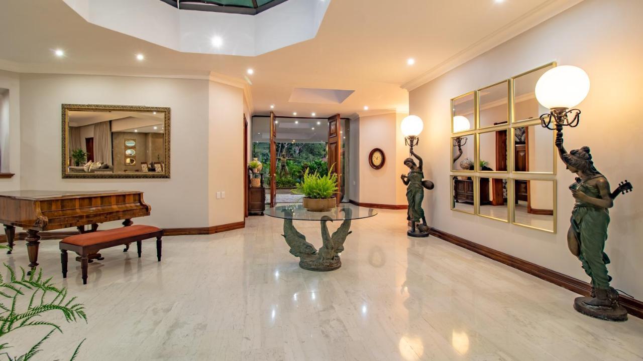 Bed and Breakfast Christies At 32 On Russell Mbombela Esterno foto