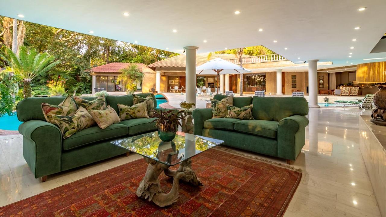 Bed and Breakfast Christies At 32 On Russell Mbombela Esterno foto