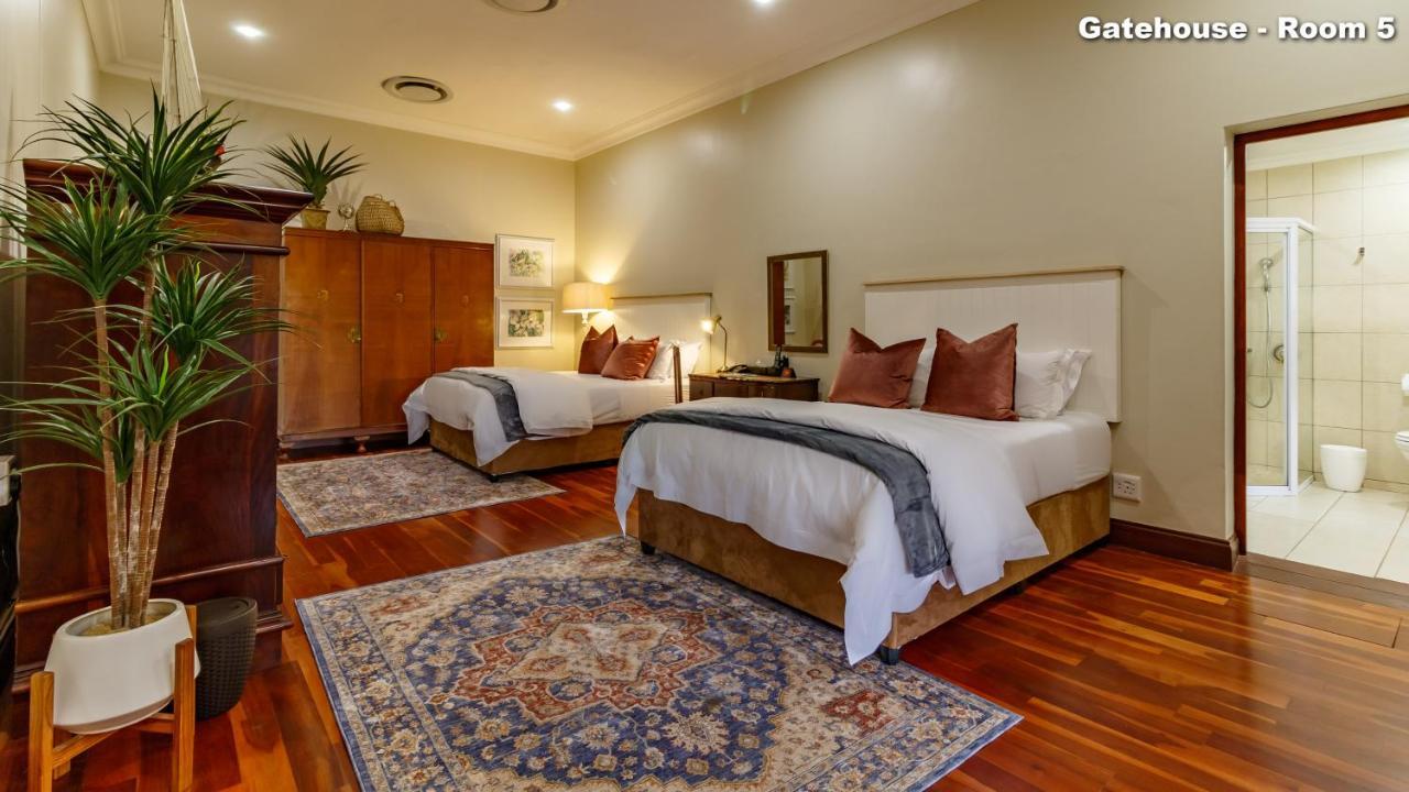 Bed and Breakfast Christies At 32 On Russell Mbombela Esterno foto