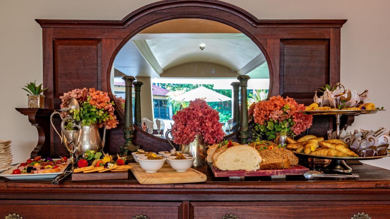 Bed and Breakfast Christies At 32 On Russell Mbombela Esterno foto