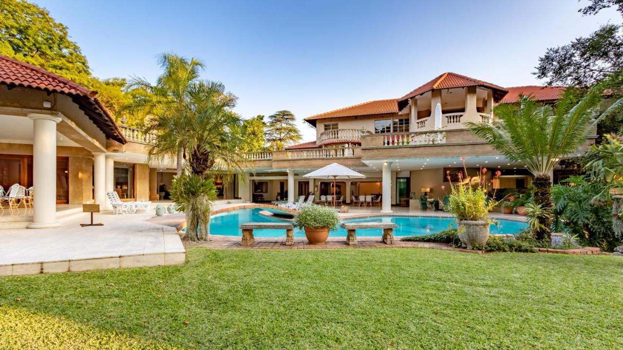 Bed and Breakfast Christies At 32 On Russell Mbombela Esterno foto